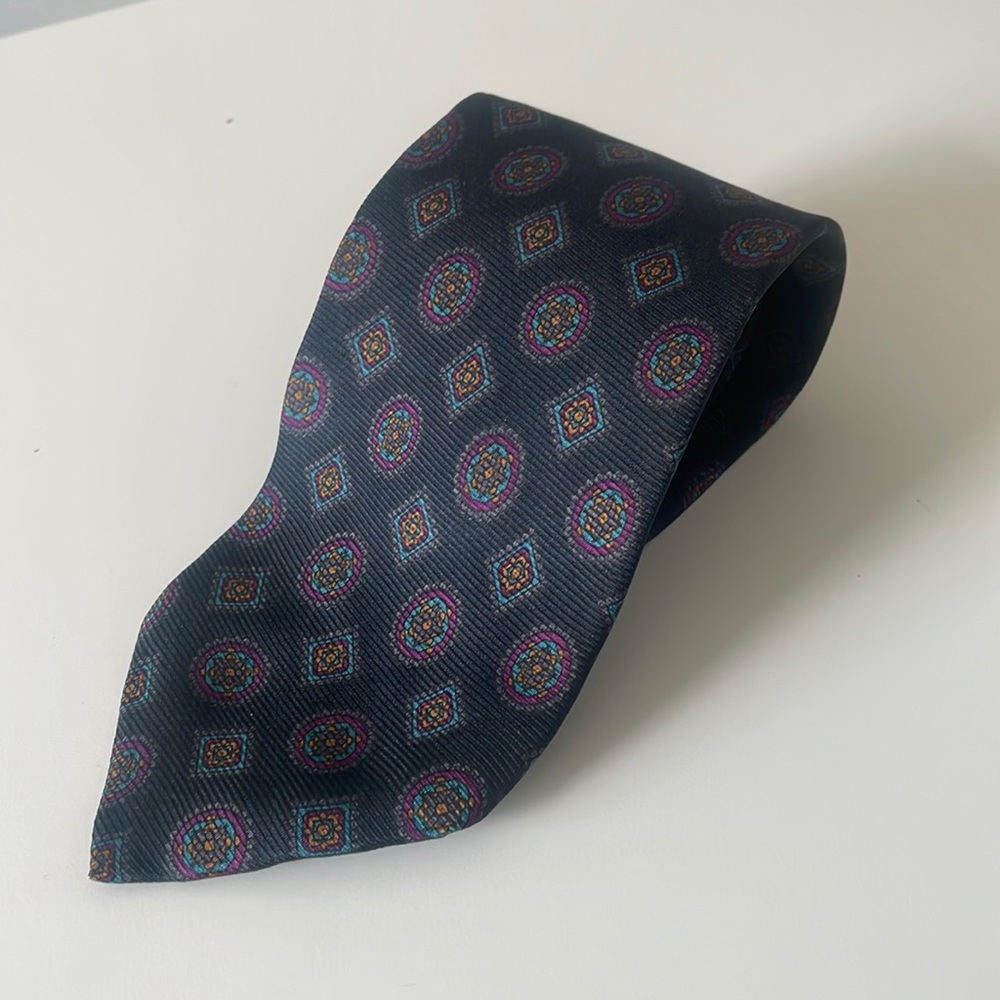Handsewn Robert Talbott Nordstrom Finest Silk Navy Design Tie